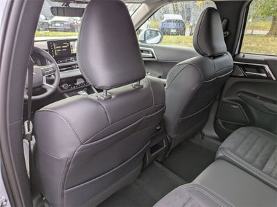 2025 Mitsubishi Outlander SE