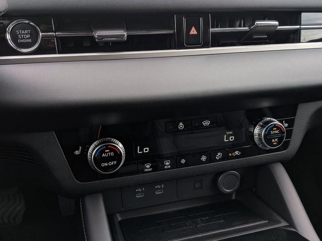 2026 Mitsubishi Outlander SE