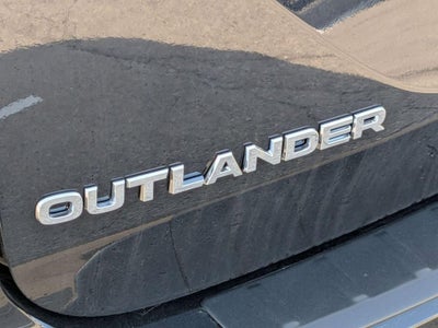 2026 Mitsubishi Outlander LE