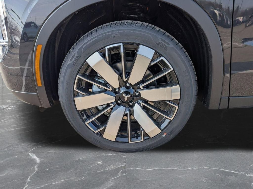 2026 Mitsubishi Outlander LE