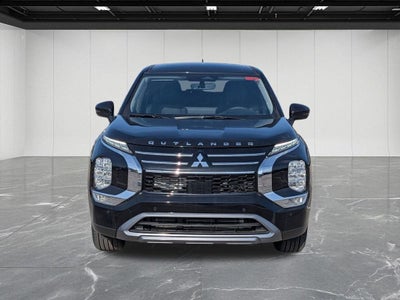 2026 Mitsubishi Outlander LE