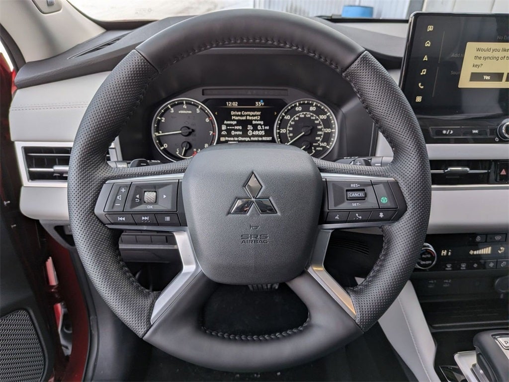 2026 Mitsubishi Outlander SE