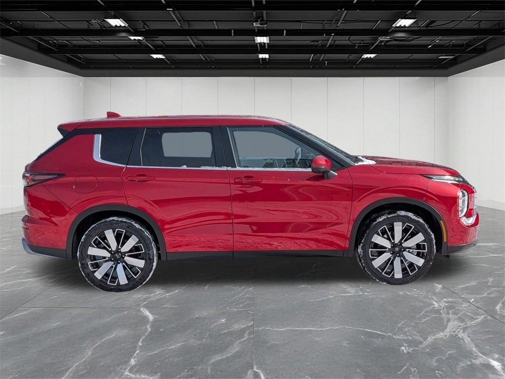 2026 Mitsubishi Outlander SE