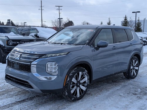 2026 Mitsubishi Outlander SE