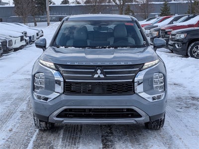 2026 Mitsubishi Outlander SE