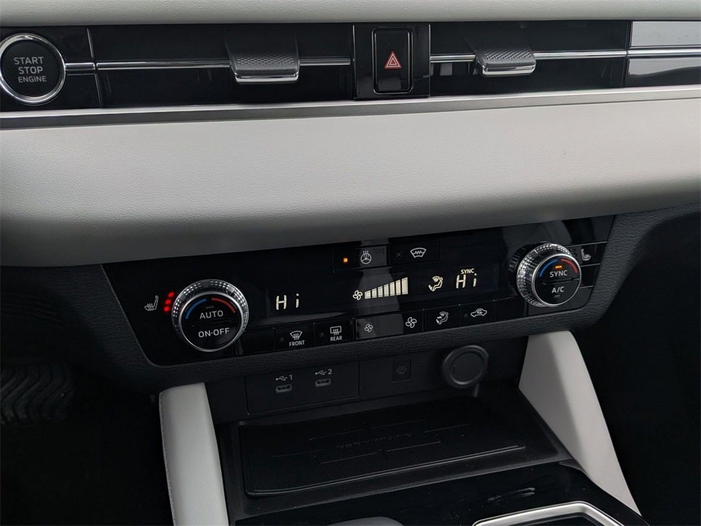 2026 Mitsubishi Outlander SE