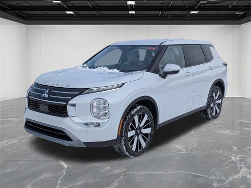 2026 Mitsubishi Outlander SE