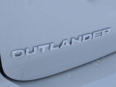 2026 Mitsubishi Outlander SE
