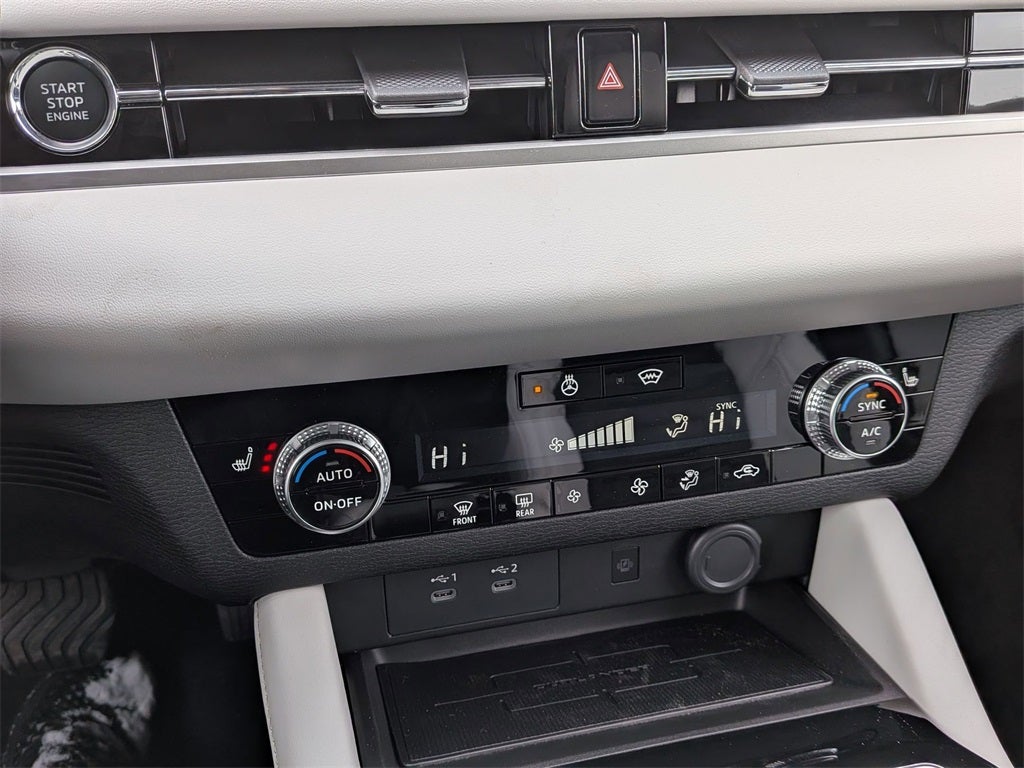 2026 Mitsubishi Outlander SE