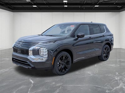 2026 Mitsubishi Outlander LE
