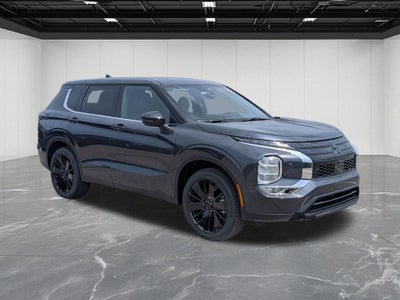 2026 Mitsubishi Outlander LE