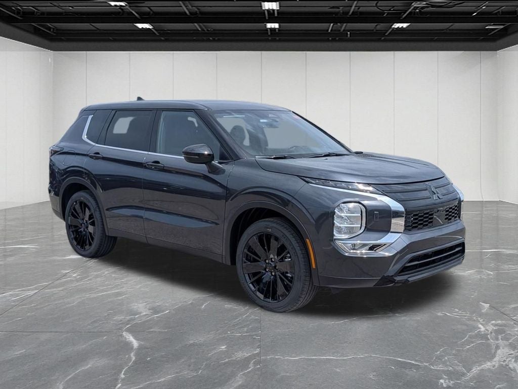 2026 Mitsubishi Outlander LE