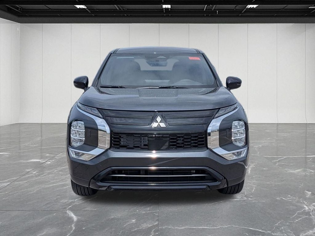 2026 Mitsubishi Outlander LE