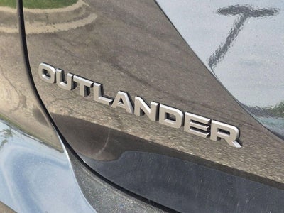2026 Mitsubishi Outlander LE