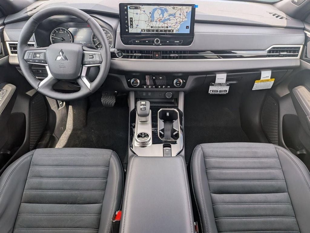 2026 Mitsubishi Outlander LE