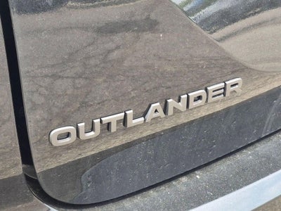 2026 Mitsubishi Outlander LE