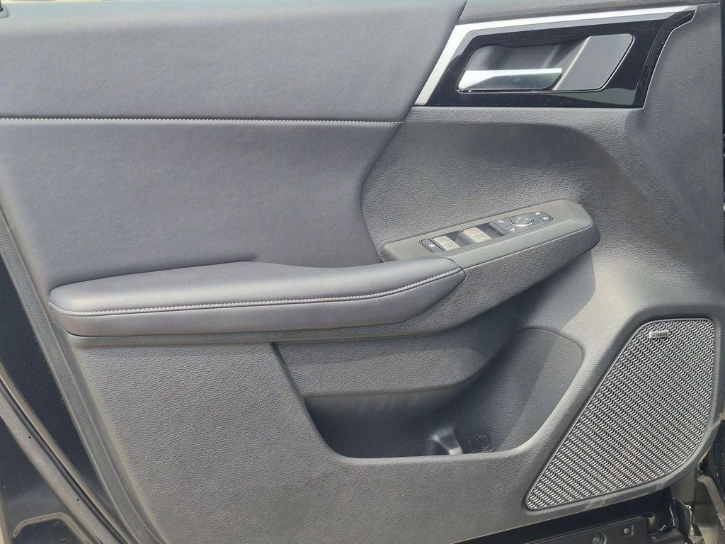 2026 Mitsubishi Outlander LE
