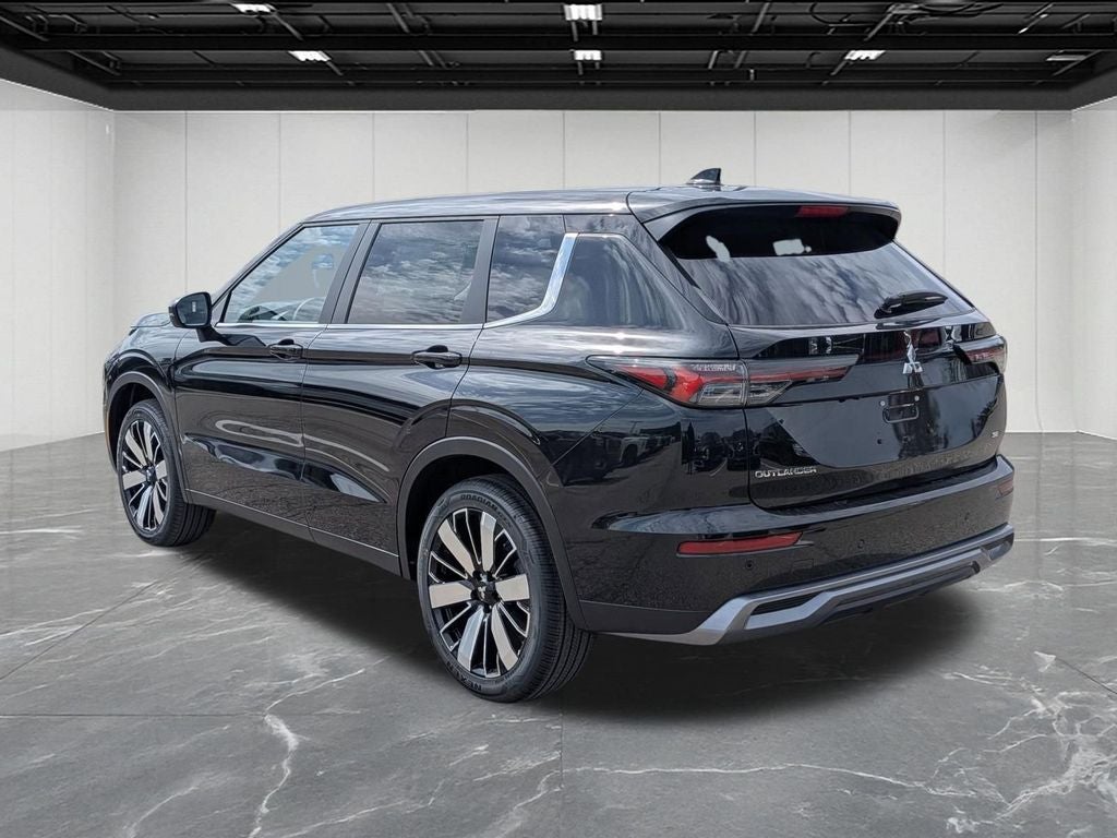 2026 Mitsubishi Outlander SE
