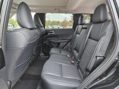 2025 Mitsubishi Outlander SEL