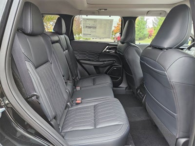 2025 Mitsubishi Outlander SEL