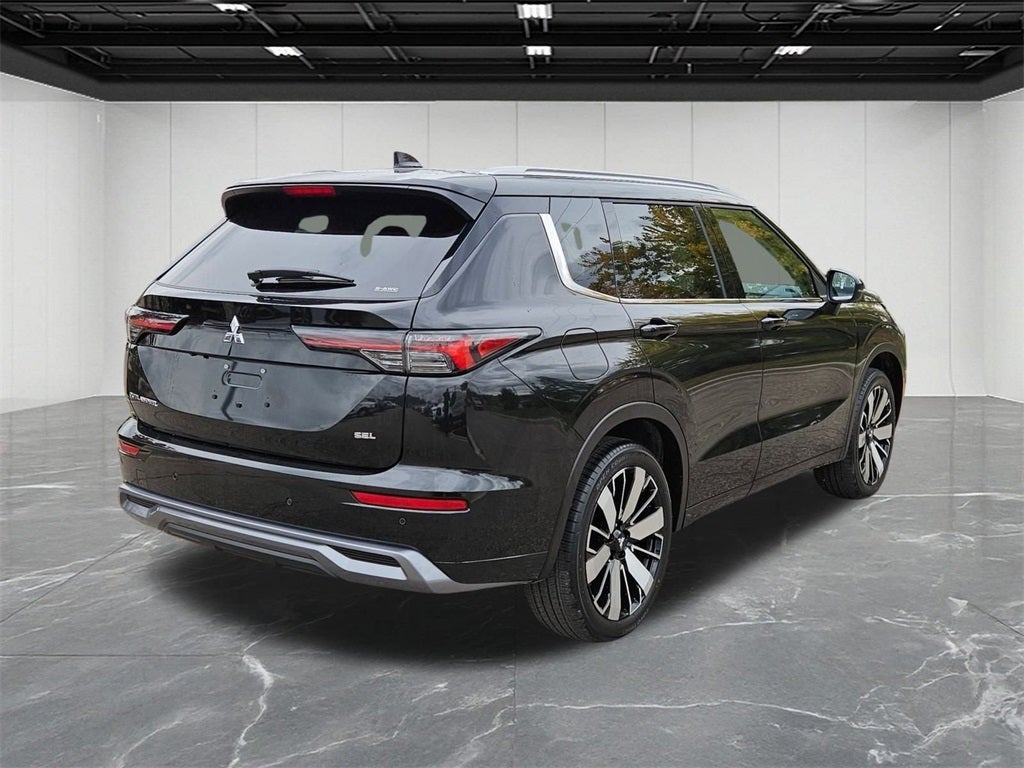 2025 Mitsubishi Outlander SEL