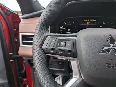 2025 Mitsubishi Outlander SEL