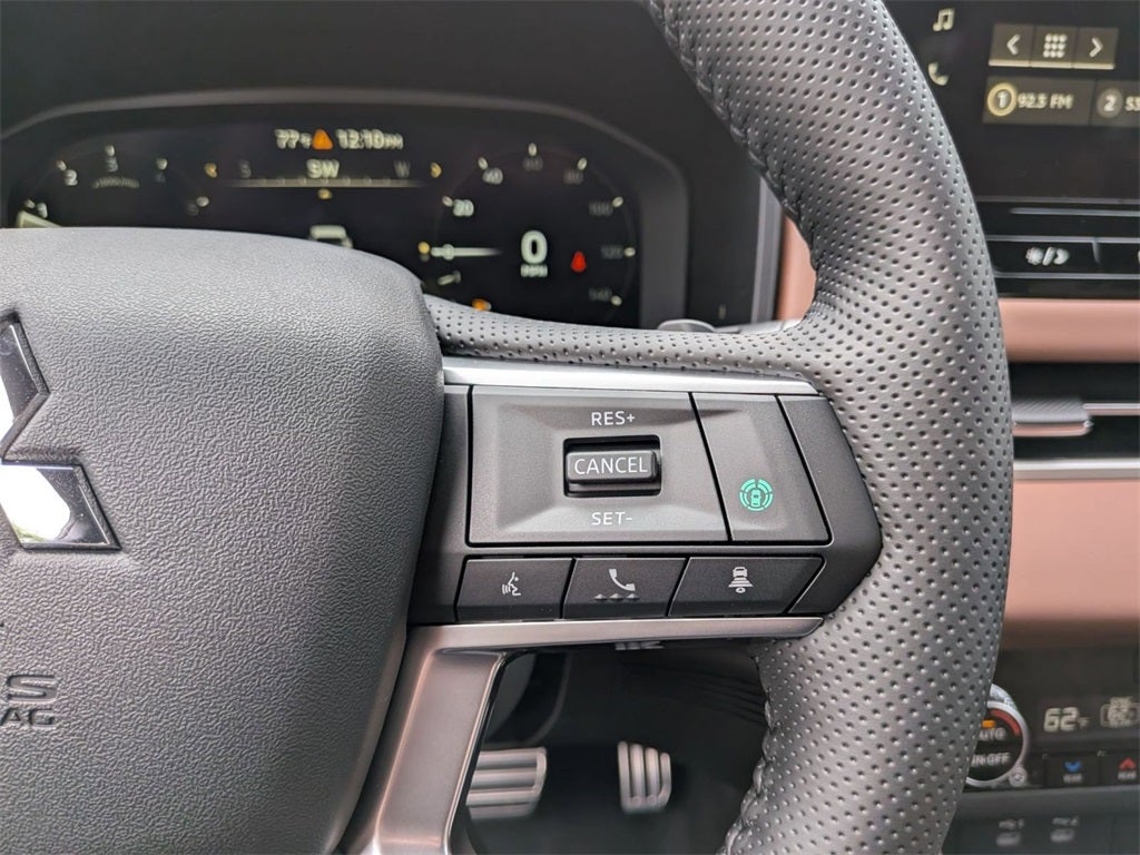 2025 Mitsubishi Outlander SEL