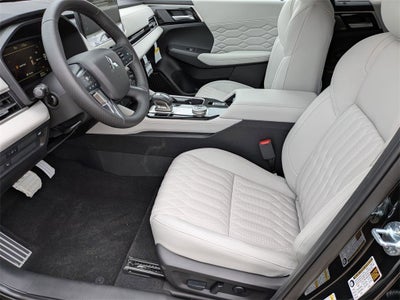 2025 Mitsubishi Outlander SEL