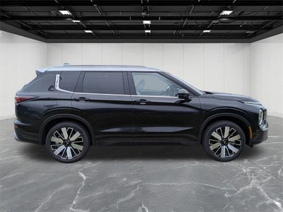 2025 Mitsubishi Outlander SEL