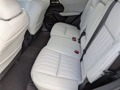 2025 Mitsubishi Outlander SEL