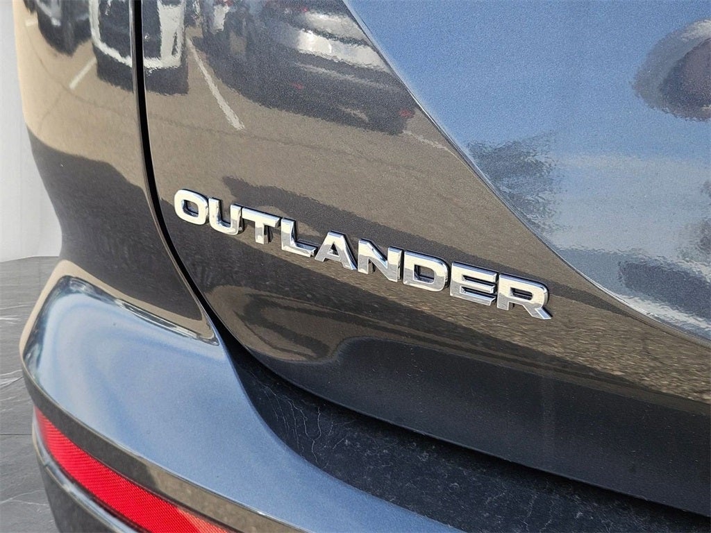2025 Mitsubishi Outlander SEL