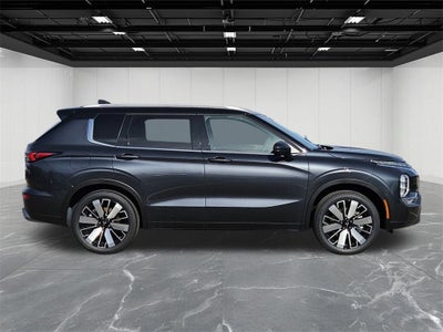2025 Mitsubishi Outlander SEL