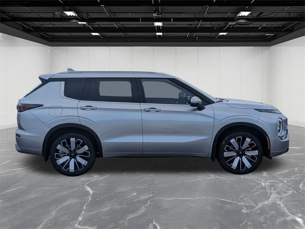 2026 Mitsubishi Outlander SEL