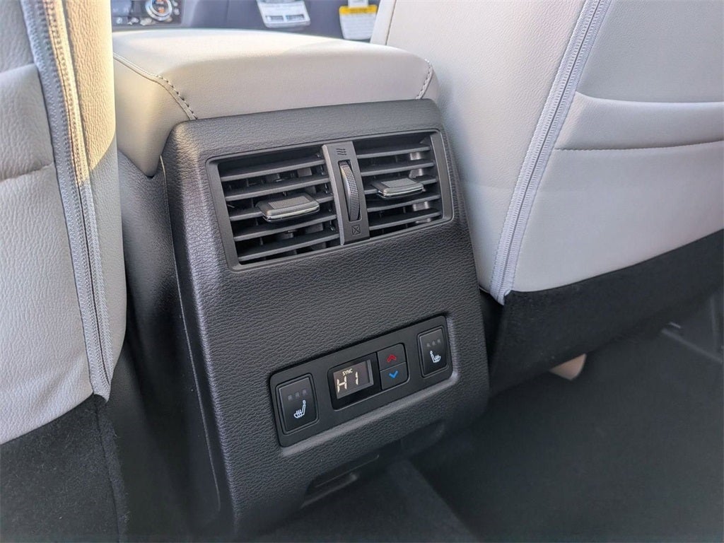 2026 Mitsubishi Outlander SEL