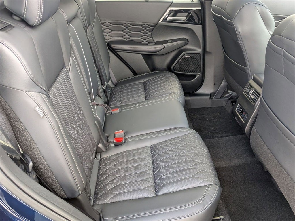 2026 Mitsubishi Outlander SEL