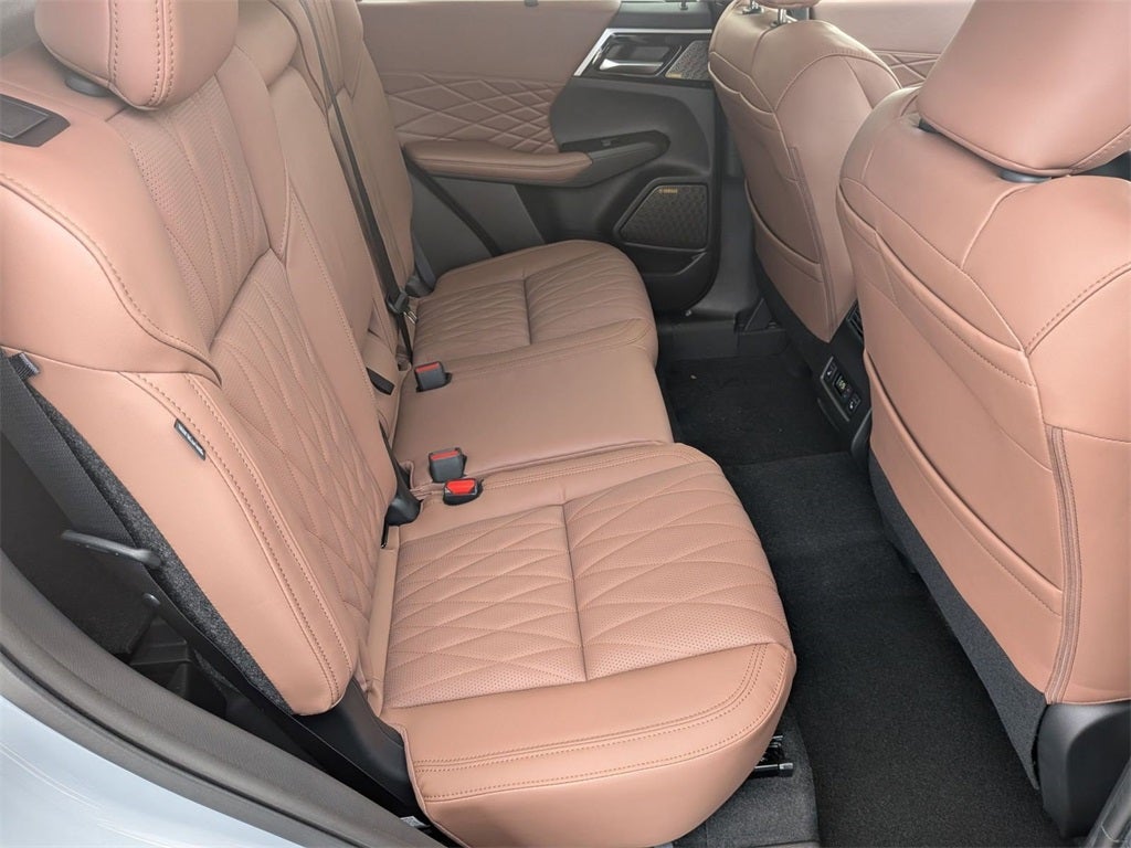 2026 Mitsubishi Outlander SEL