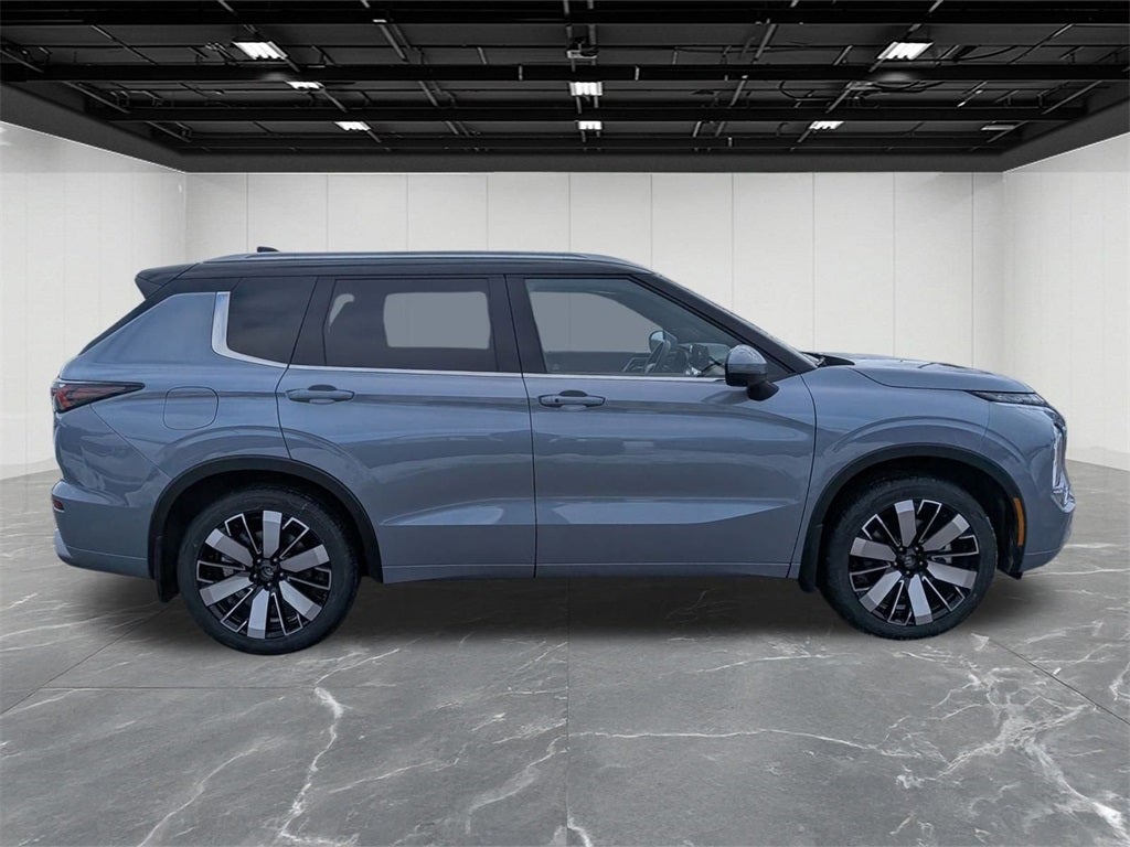 2026 Mitsubishi Outlander SEL