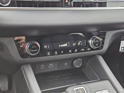 2025 Mitsubishi Outlander PHEV SE