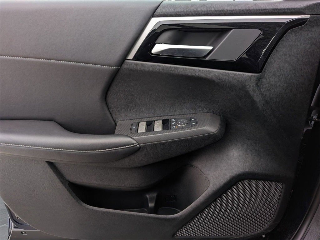 2025 Mitsubishi Outlander PHEV SE