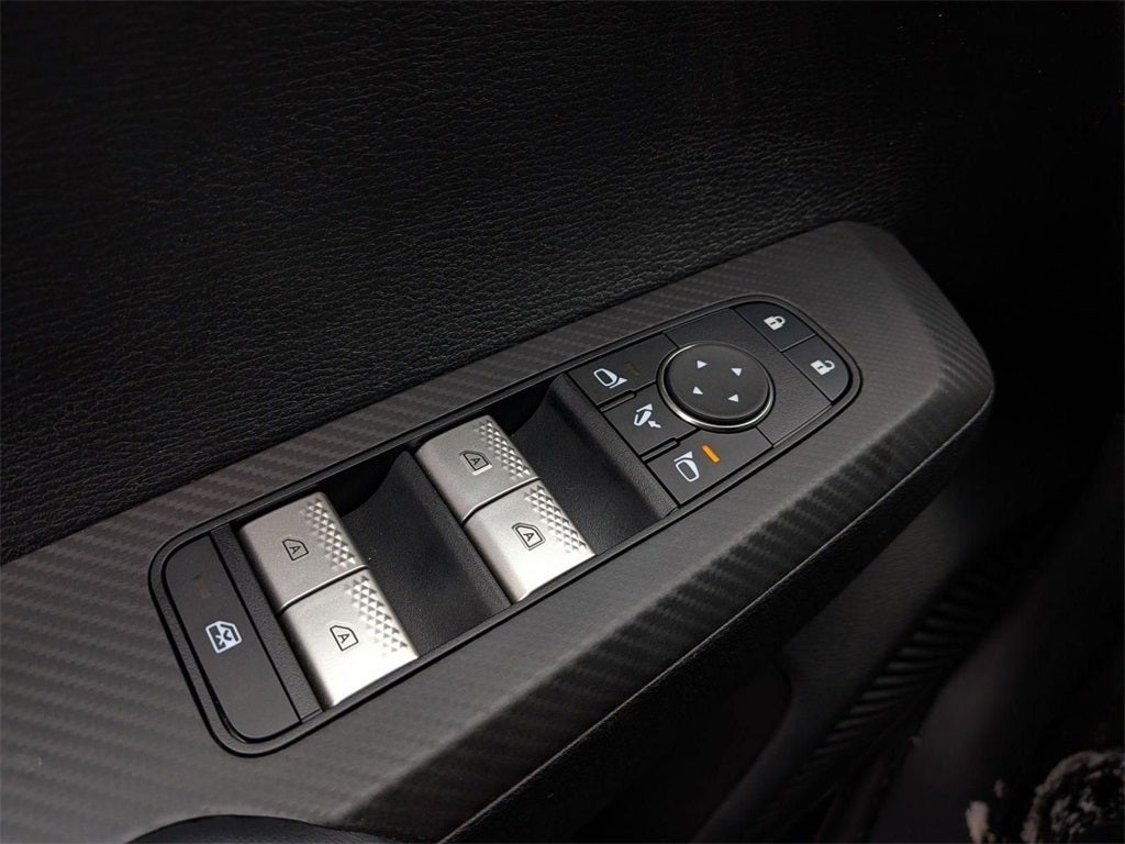 2025 Mitsubishi Outlander PHEV SE