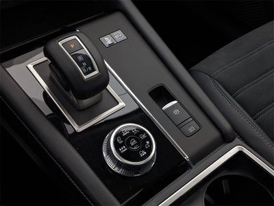 2025 Mitsubishi Outlander PHEV SE