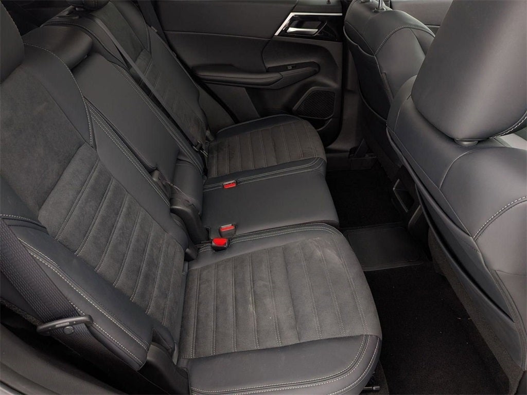 2025 Mitsubishi Outlander PHEV SE