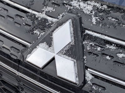 2025 Mitsubishi Outlander PHEV SE