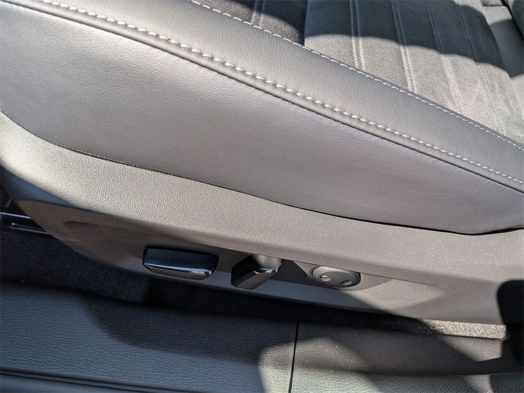 2025 Mitsubishi Outlander PHEV SE