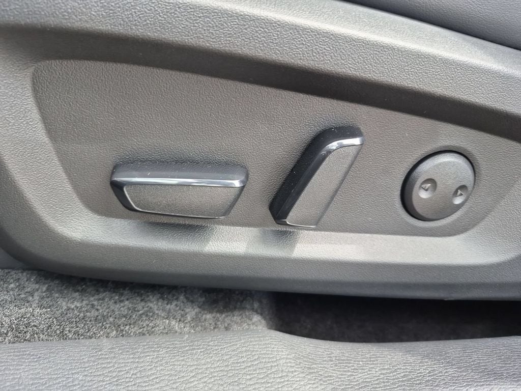 2026 Mitsubishi Outlander PHEV SE