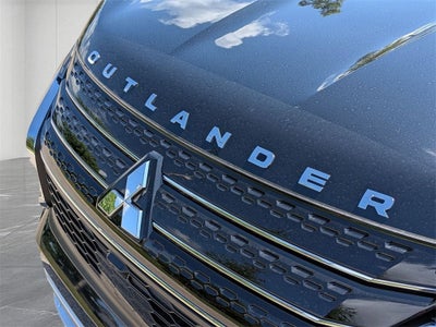 2025 Mitsubishi Outlander PHEV SE