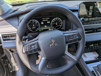 2025 Mitsubishi Outlander PHEV SE