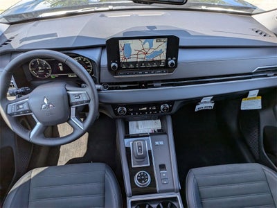 2025 Mitsubishi Outlander PHEV SE