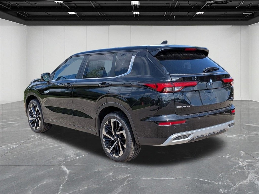 2025 Mitsubishi Outlander PHEV SE