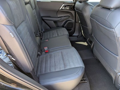 2025 Mitsubishi Outlander PHEV SE